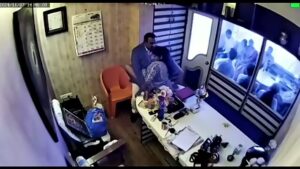 Indian Docter Fucking Girl His Clinic_ Viral Sex Clip